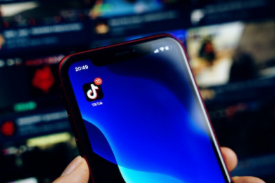 Navigating the Shift: iPhone XR Users in the iPhone 15 Era